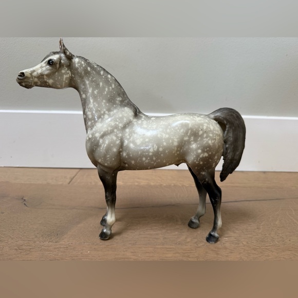 Breyer Proud Arabian Stallion in the dapple gray colorway